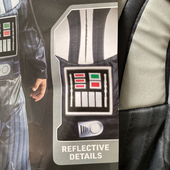 New Darth Vader Costume - Picture 5 of 10